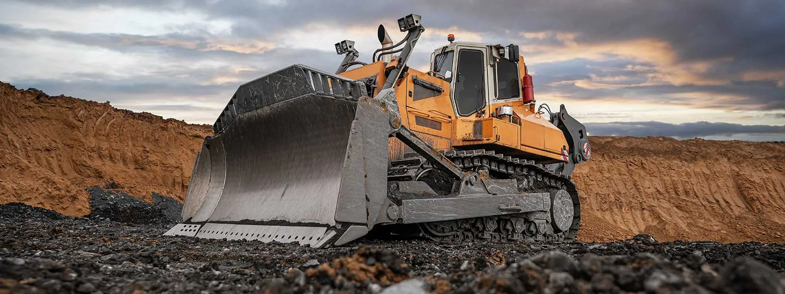 mobile equipment counter blades