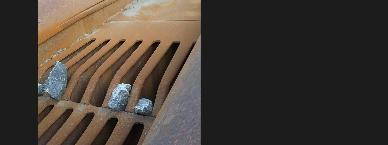 feed chute